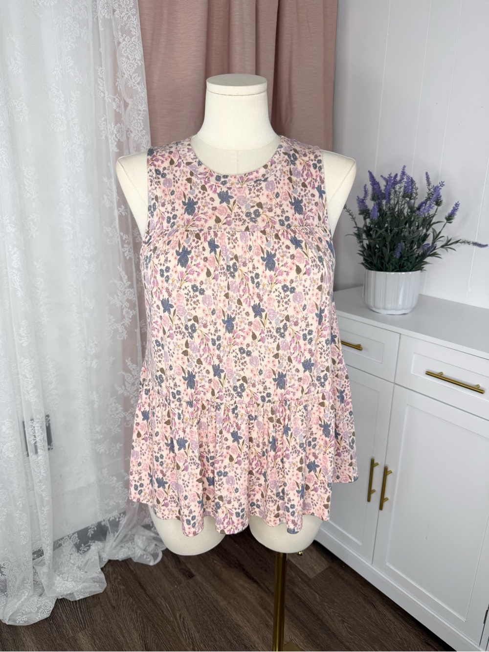 Saints and hearts Sleeveless Pink Floral Peplum Top BIN#13